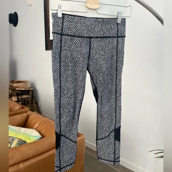 Lululemon Pace Rival Crop Tight - Picture 2 of 6